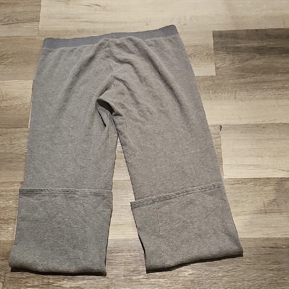 Juicy Couture Gray Sweatpants with Pink Logo - Picture 5 of 9
